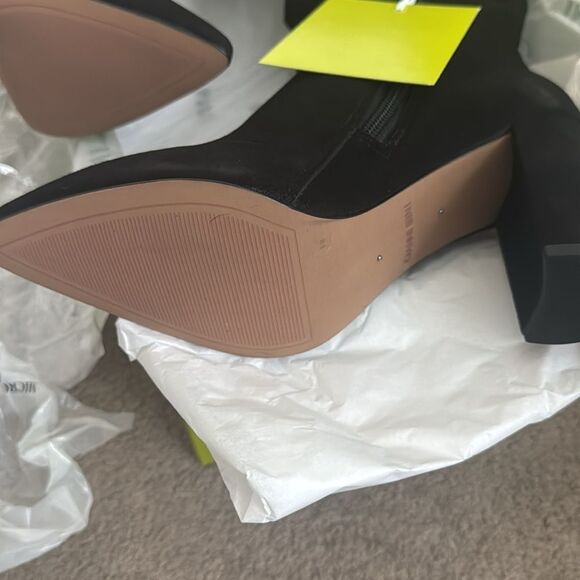 Gianni Bini Kellbie Black Suede Tall Block Heel Boots Pointed Toe NIB - Picture 4 of 6